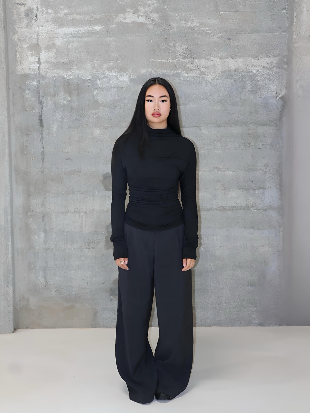 AIMrn Sculpt Long Sleeve Top – Black