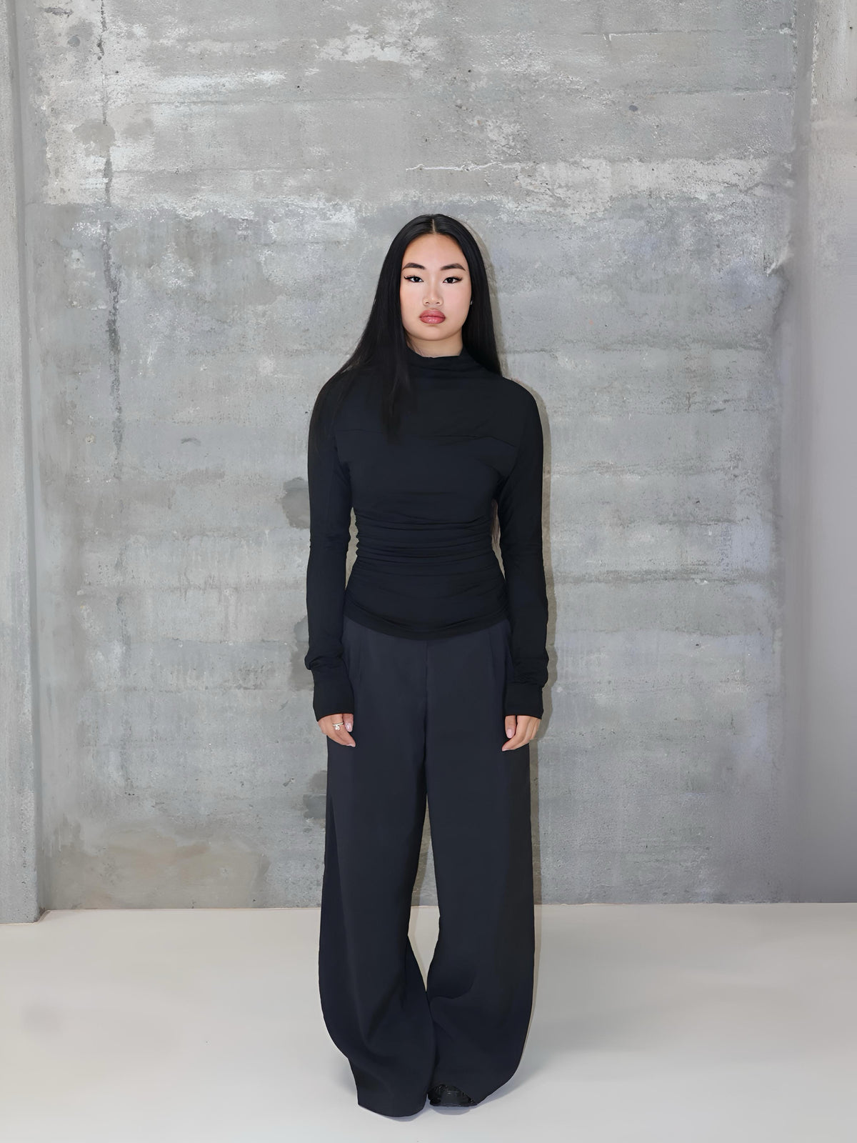 AIMrn Sculpt Long Sleeve Top – Black